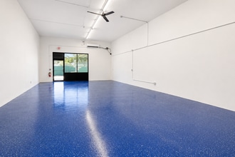 2180 NW 18th Ave, Pompano Beach, FL for lease Interior Photo- Image 2 of 3