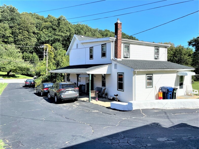 740-748 W Lincoln Hwy, Coatesville, PA for lease - Building Photo - Image 2 of 18