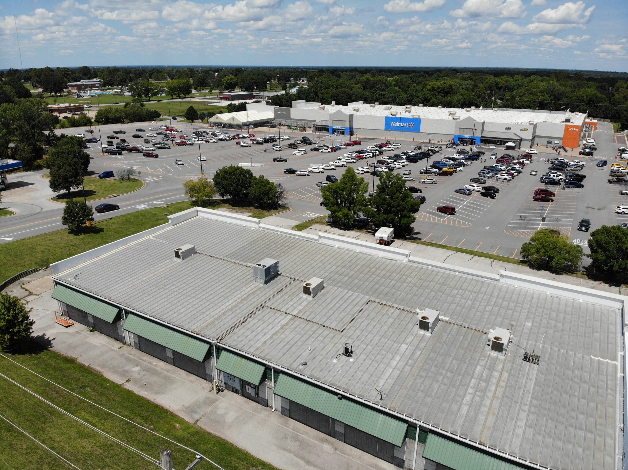 2405 W 7th St, Joplin, MO for lease Building Photo- Image 1 of 30