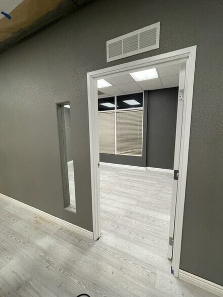 4350 E Sunset Rd, Henderson, NV à louer - Photo intérieure - Image 3 de 18
