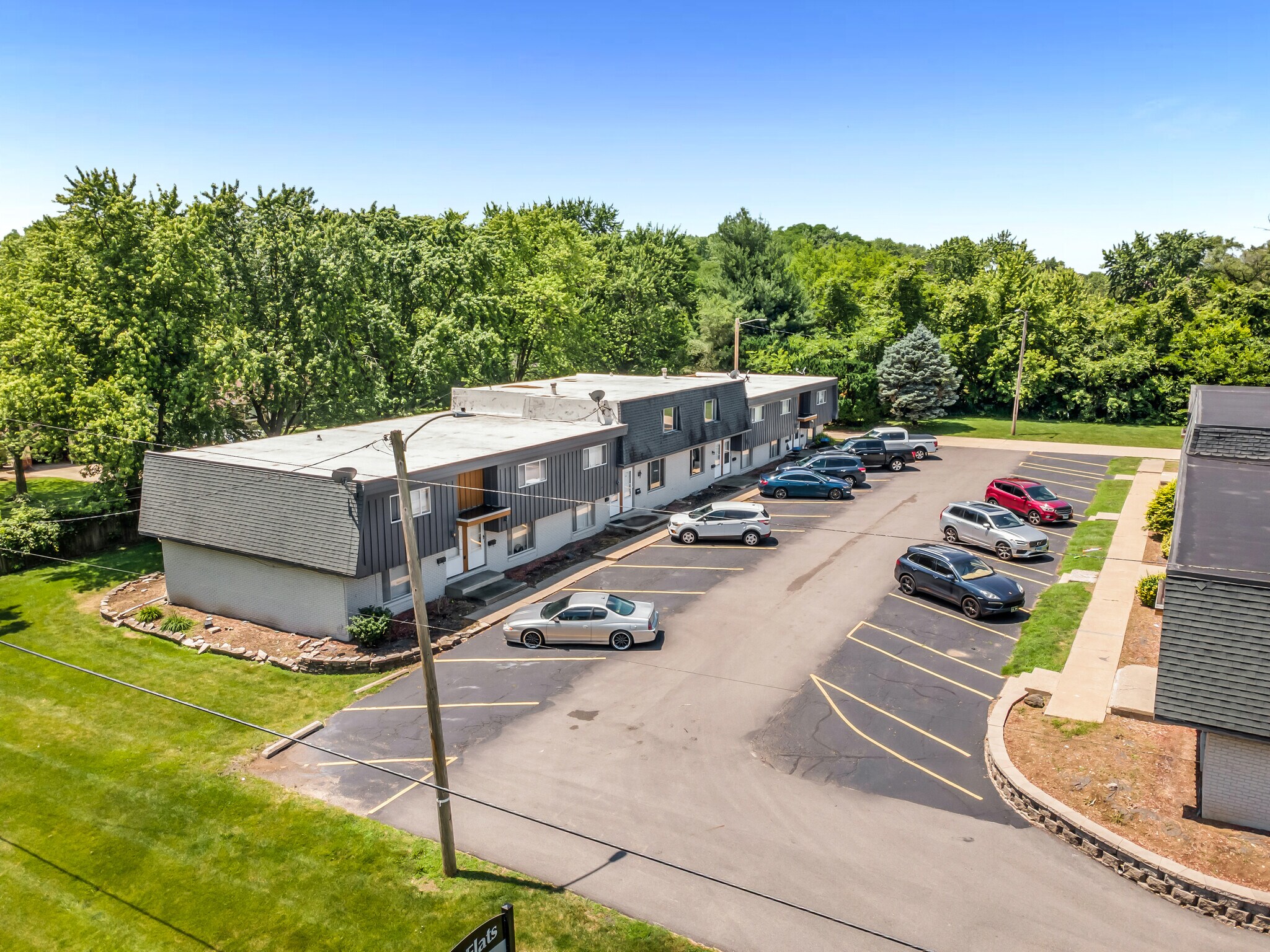 Immeuble residentiel dans Peoria, IL à vendre Photo du bâtiment- Image 1 de 1