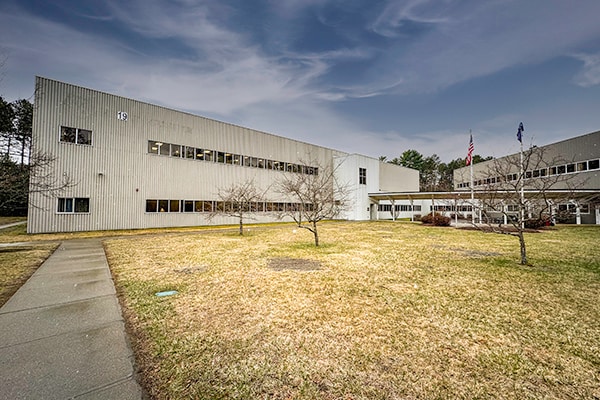 19 Thompson Dr, Essex, VT à louer Photo du bâtiment- Image 1 de 14