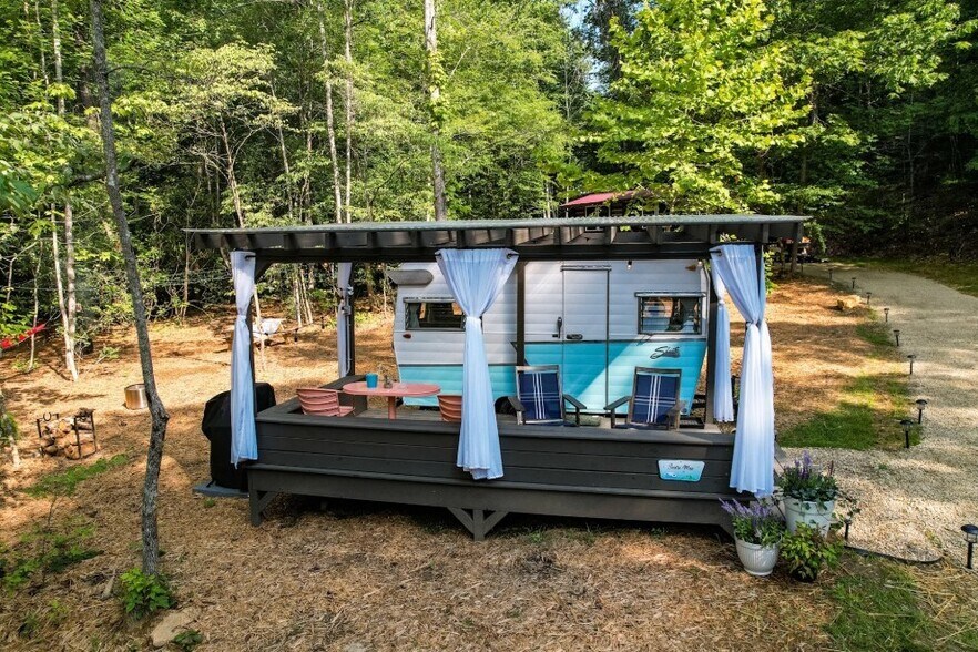38 Camp Ultima Blvd, Franklin, NC à vendre - Photo du bâtiment - Image 3 de 95