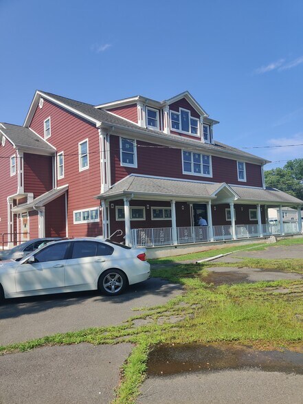 2223 Saint Georges Ave, Rahway, NJ à vendre - Photo du bâtiment - Image 3 de 7