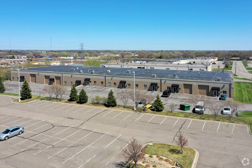 1925 Oakcrest Ave, Roseville, MN à louer - Aérien - Image 2 de 2