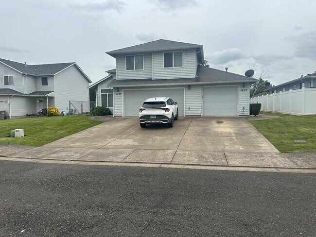 Plus de détails pour 1625 SE Cortland Ave, Dallas, OR - Multi-résidentiel à vendre