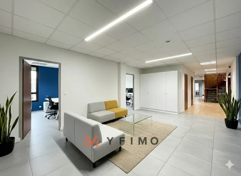 Office in Boinvilliers for lease - Interior Photo - Image 2 of 8