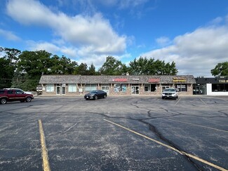 Plus de détails pour 332-350 S Main St, Bartlett, IL - Bureau/Commerce de détail à louer