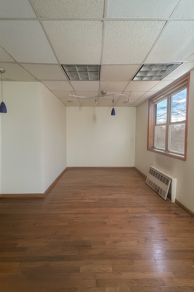 292-294 Atlantic Ave, Brooklyn, NY for lease - Interior Photo - Image 3 of 5
