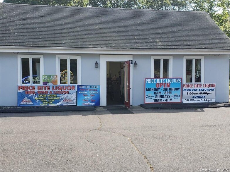 805 Terryville Ave, Bristol, CT à vendre - Photo du bâtiment - Image 2 de 27