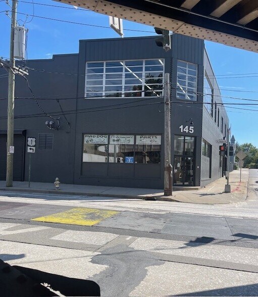 145 S Main St, Port Chester, NY à louer - Photo du bâtiment - Image 3 de 4