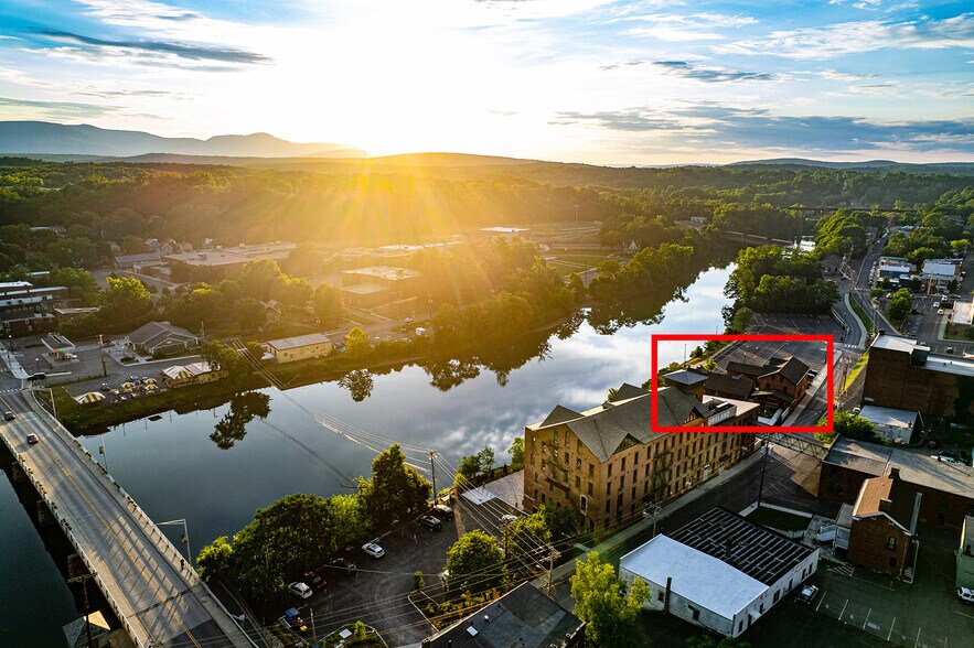 125 Water St, Catskill, NY for lease - Building Photo - Image 2 of 14