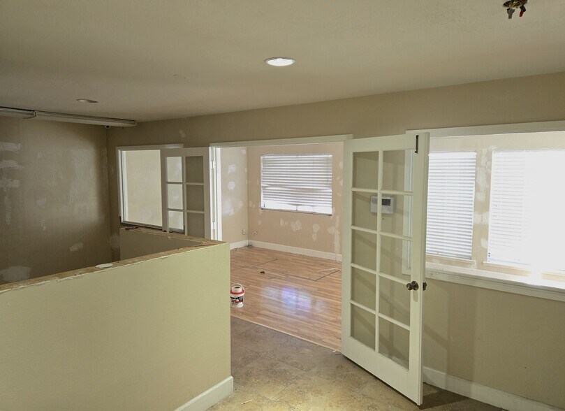 1277 E Grand Ave, Arroyo Grande, CA à louer - Photo du bâtiment - Image 2 de 4