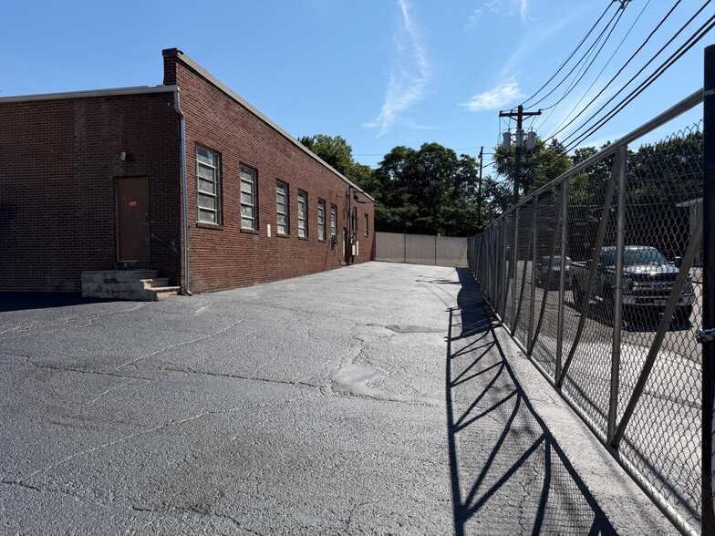 115-117 Patterson St, Hillsdale, NJ for lease - Building Photo - Image 3 of 34
