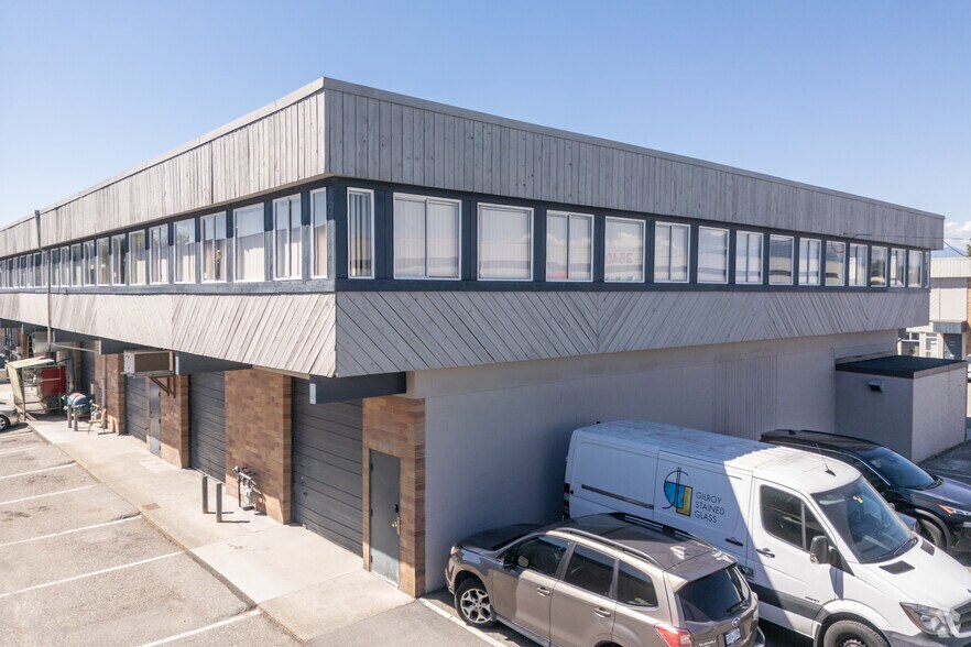 2560 Simpson Rd, Richmond, BC à louer - Photo du bâtiment - Image 2 de 3