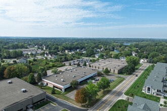 380 Oak Grove Pky, Vadnais Heights, MN - Aerial map view