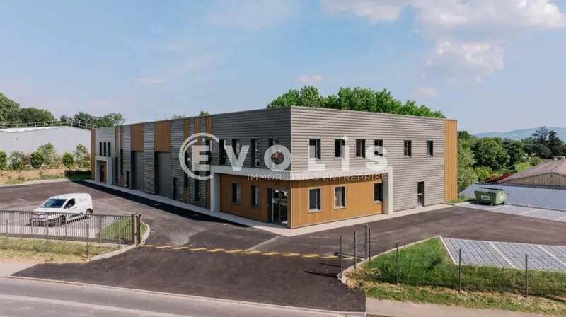 Flex dans Trévoux à louer Photo du bâtiment- Image 1 de 8