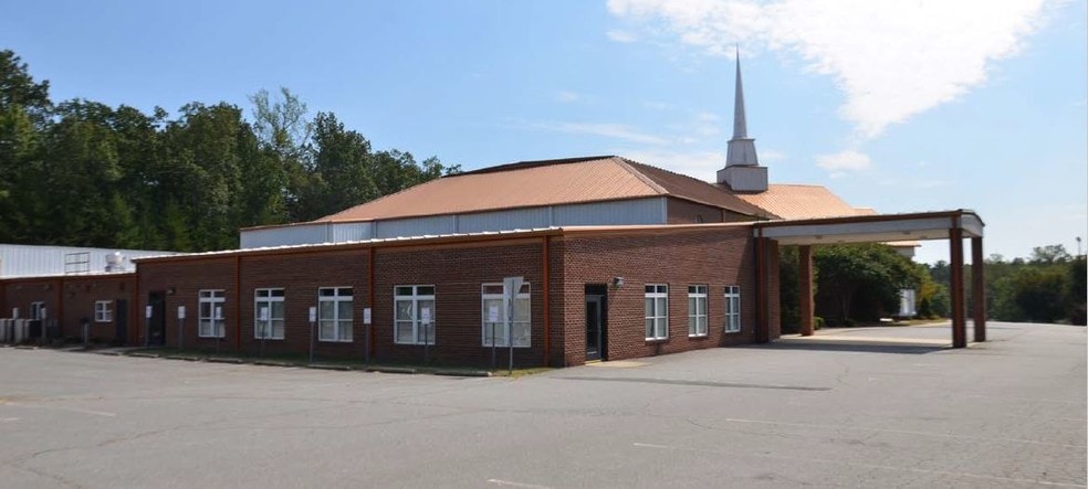 5095 Lansing Dr, Winston-Salem, NC for sale - Building Photo - Image 2 of 22