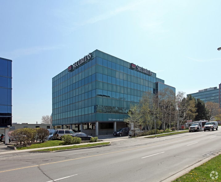265 Yorkland Blvd, Toronto, ON à louer - Photo du bâtiment - Image 2 de 6