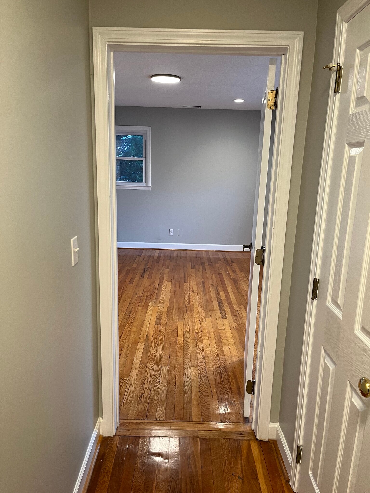 122 Memorial Dr, Greer, SC à louer Photo intérieure- Image 1 de 6