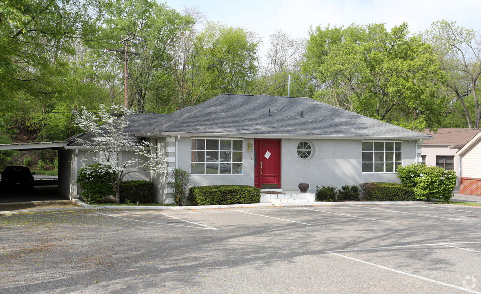 2935 Berry Hill Dr, Nashville, TN for sale - Primary Photo - Image 1 of 1