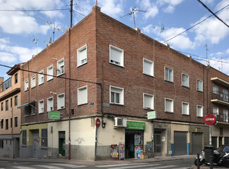 Plus de détails pour Calle San Leopoldo, 25, Madrid - Multi-résidentiel à vendre