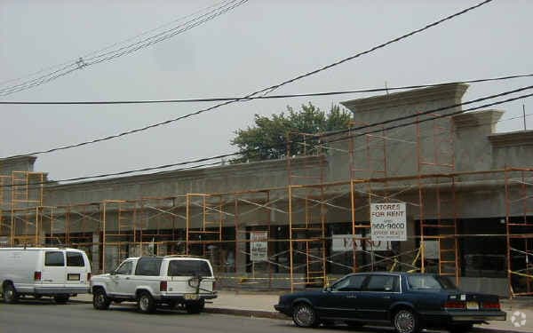 576-584 Ridge Rd, North Arlington, NJ à louer - Photo du bâtiment - Image 3 de 9