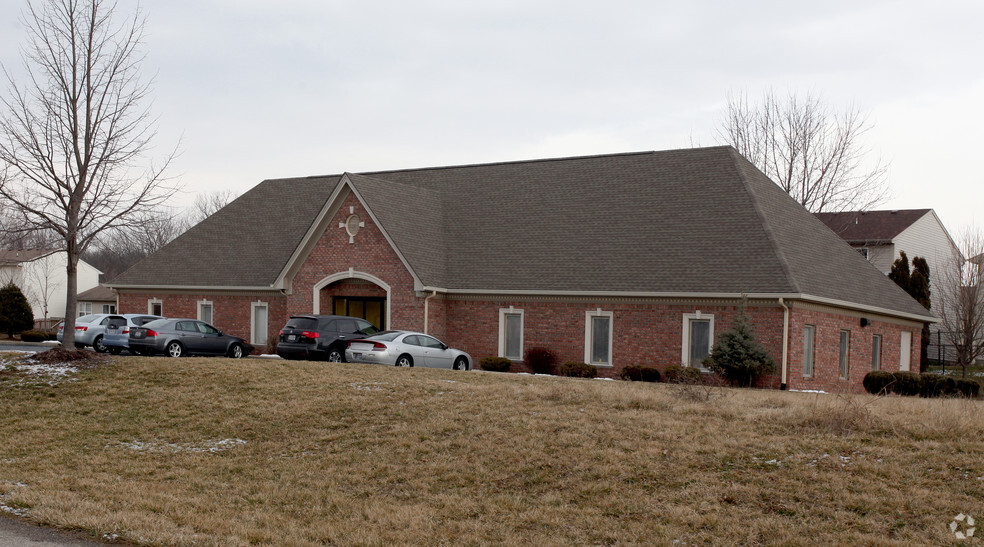 8340 Little Eagle Ct, Indianapolis, IN à vendre - Photo du bâtiment - Image 3 de 3