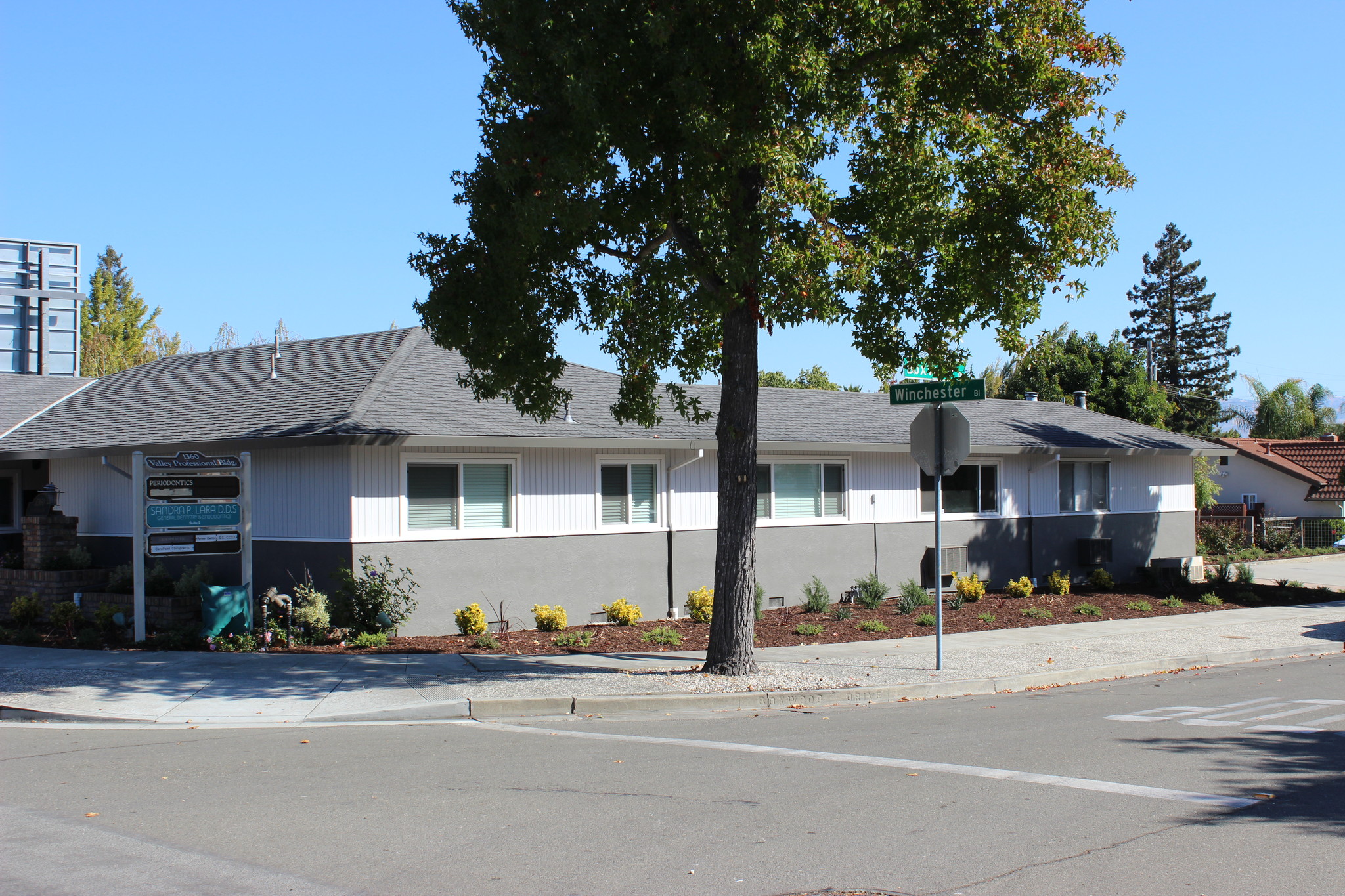 1360 N Winchester Blvd, San Jose, CA for lease Primary Photo- Image 1 of 6