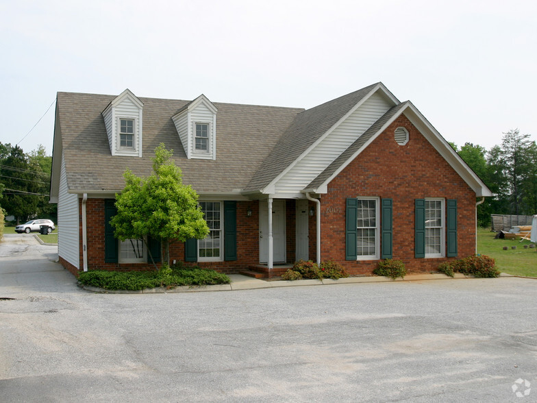 2007 Woodruff Rd, Greenville, SC à vendre - Photo principale - Image 1 de 1