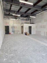 658 Interstate 30 Frontage Rd, Garland, TX for lease Interior Photo- Image 2 of 3
