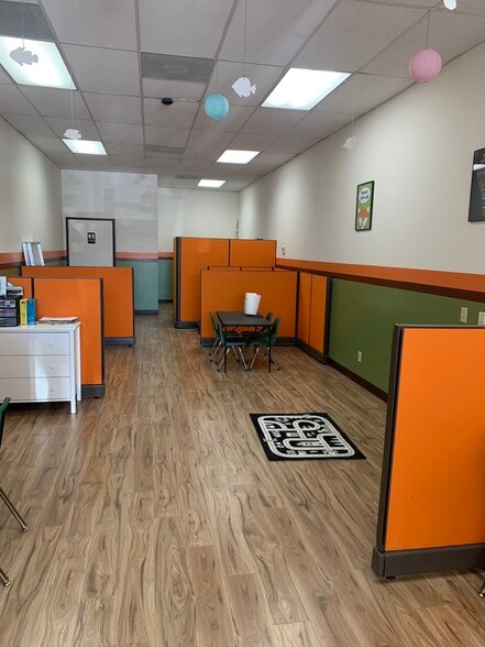 523-531 S Glendora Ave, Glendora, CA for lease - Building Photo - Image 2 of 16