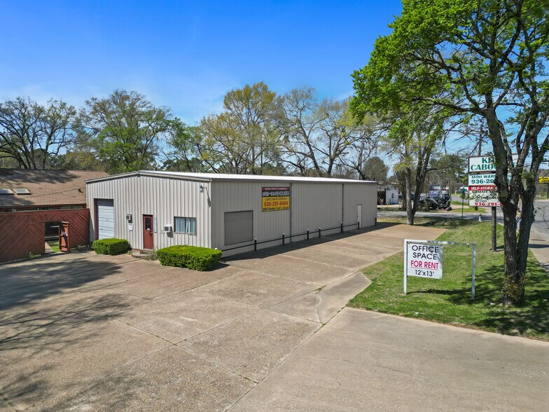 209 State Highway 75 N, Huntsville, TX à louer - Photo principale - Image 3 de 13