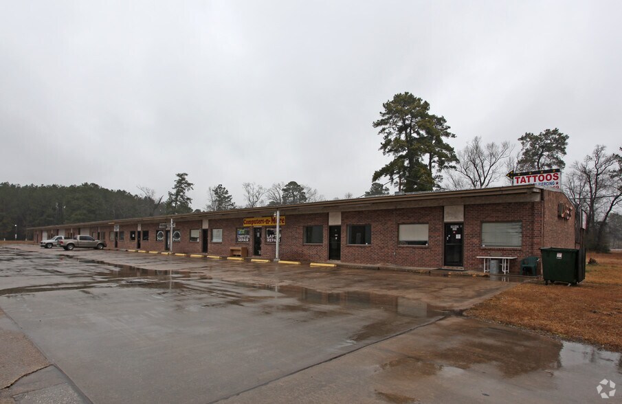 20842 Us-59 Hwy, New Caney, TX à louer - Photo du bâtiment - Image 2 de 10