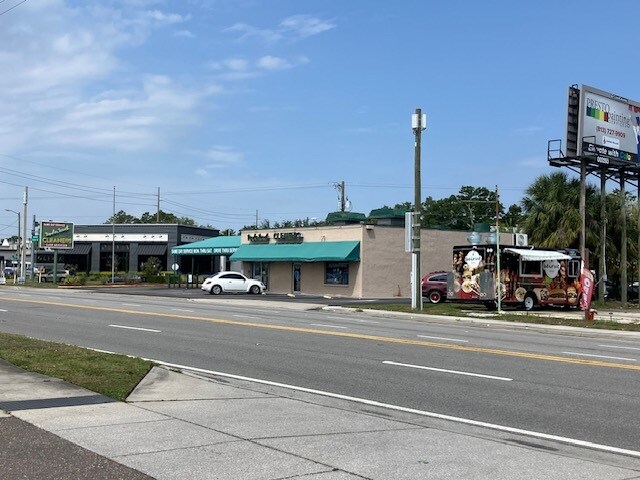 3519 Henderson Blvd, Tampa, FL à vendre - Photo du bâtiment - Image 2 de 7