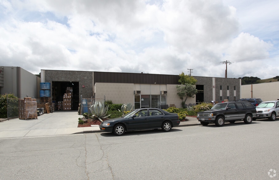 90 Mitchell Blvd, San Rafael, CA à louer - Photo du bâtiment - Image 2 de 2