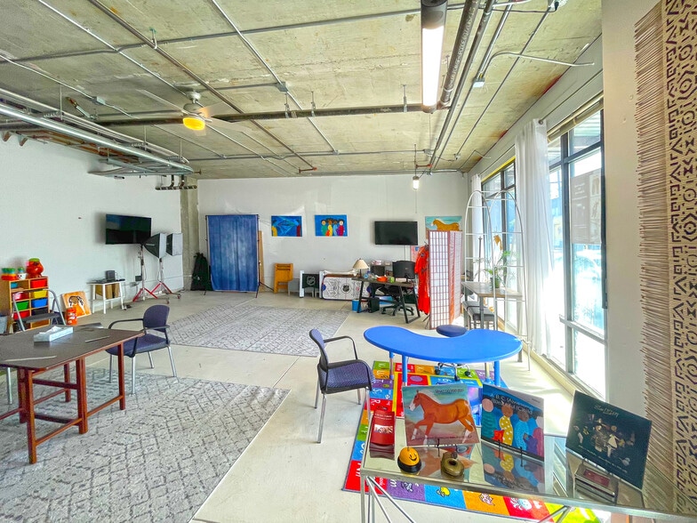 5239 Claremont Ave, Oakland, CA for lease - Interior Photo - Image 3 of 12