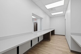 3010 Farrow Rd, Columbia, SC for lease Interior Photo- Image 2 of 10