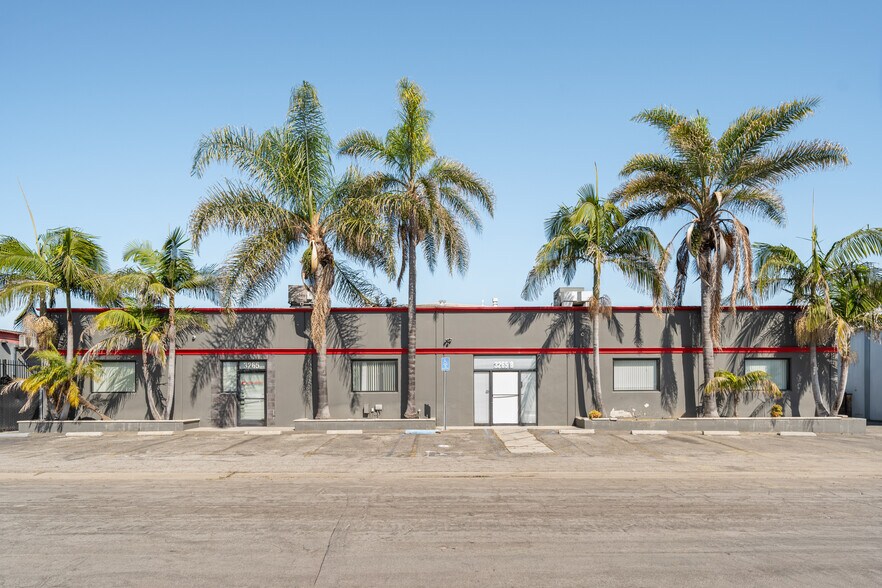 3265 E 59th St, Long Beach, CA à vendre - Photo du bâtiment - Image 2 de 38