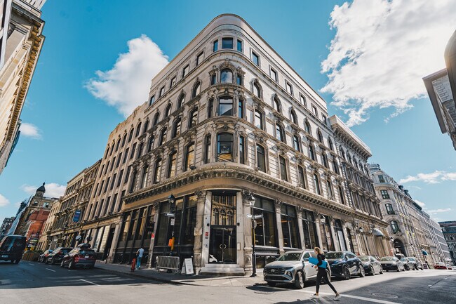 Plus de détails pour 372-396 Rue Notre-Dame O, Montréal, QC - Bureau à louer