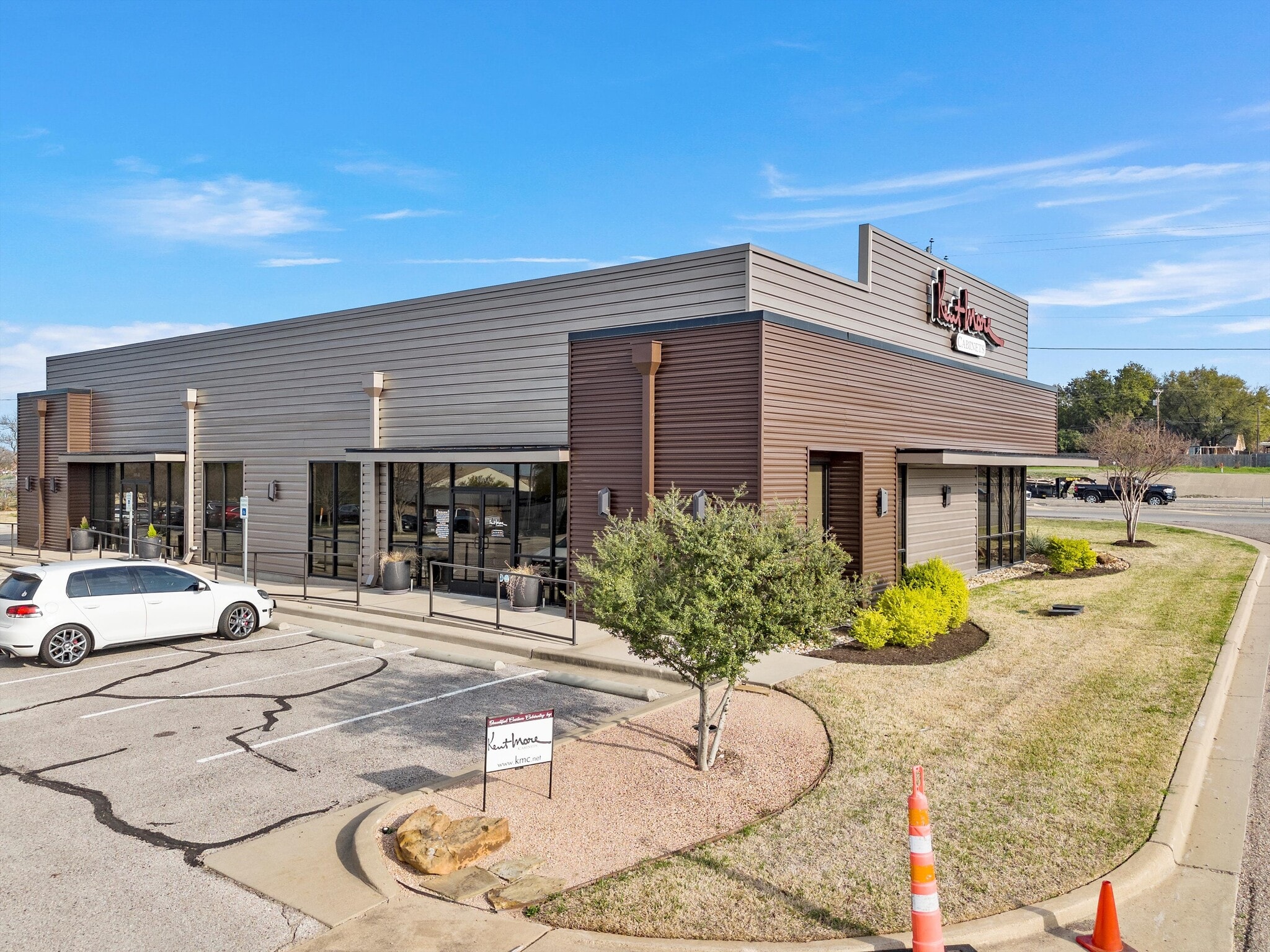 101 Burnett Ct, Woodway, TX for lease Building Photo- Image 1 of 6