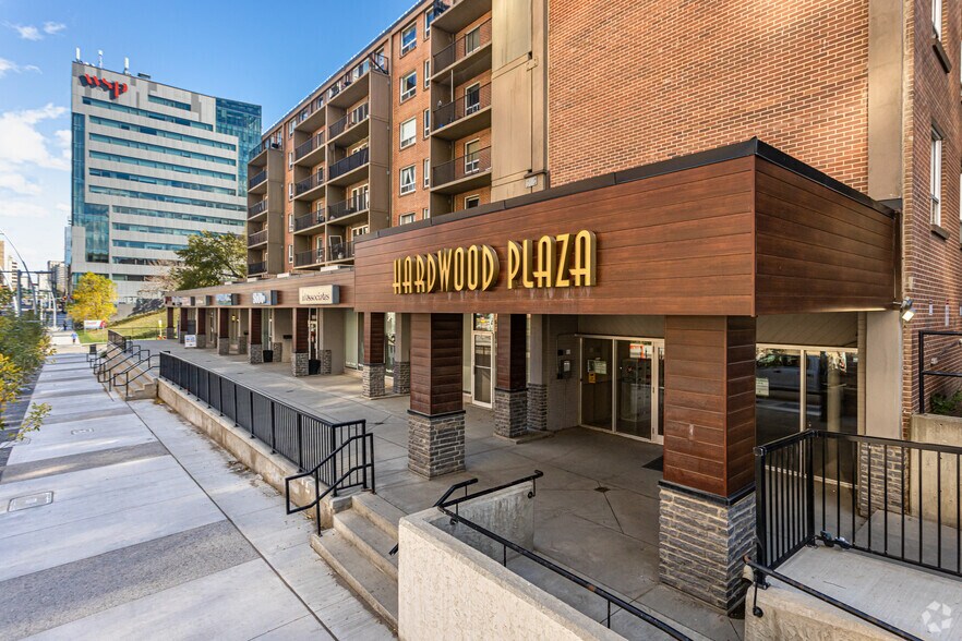 11001-11025 Jasper Ave NW, Edmonton, AB for sale - Building Photo - Image 1 of 1