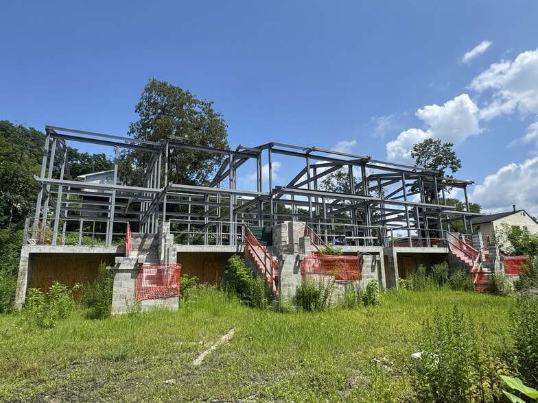 66 Beech St, White Plains, NY for sale - Building Photo - Image 2 of 2