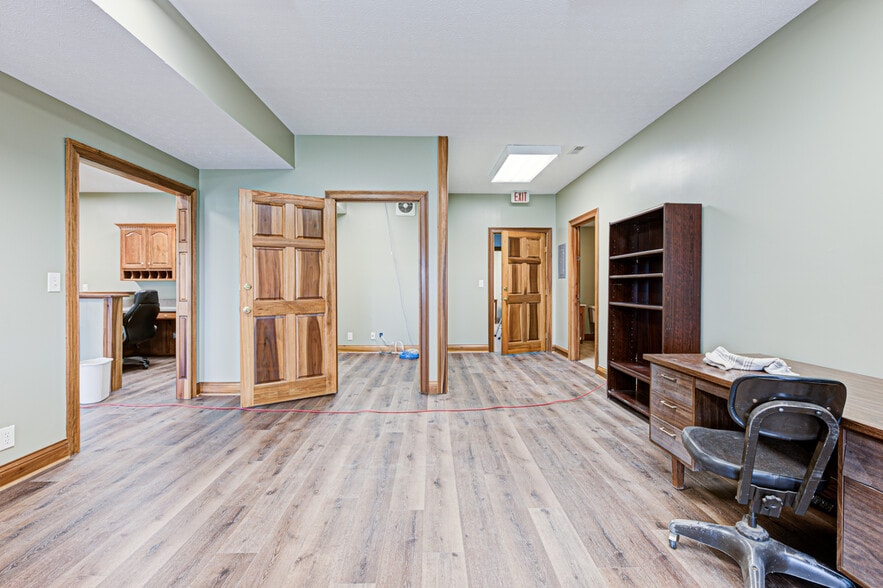 6287 Taylorsville Rd, Fisherville, KY for lease - Interior Photo - Image 3 of 10