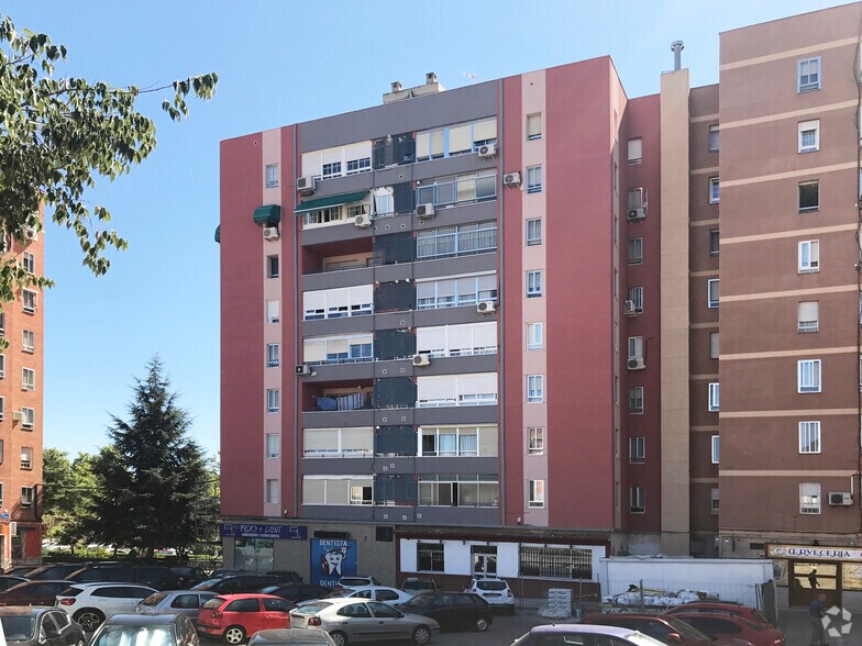 Calle Canarias, 8, Fuenlabrada, Madrid à vendre - Photo du bâtiment - Image 1 de 2