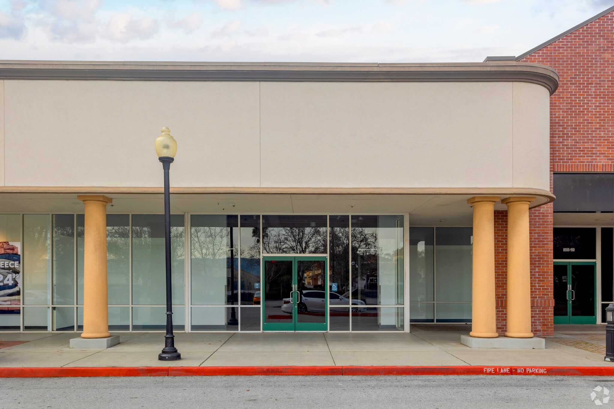 8555 San Ysidro Ave, Gilroy, CA for sale Interior Photo- Image 1 of 7