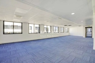 44 Avenue Georges Pompidou, Levallois-Perret for lease Interior Photo- Image 2 of 5