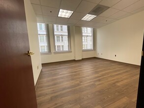 520-538 SW 6th Ave, Portland, OR for lease Interior Photo- Image 2 of 5