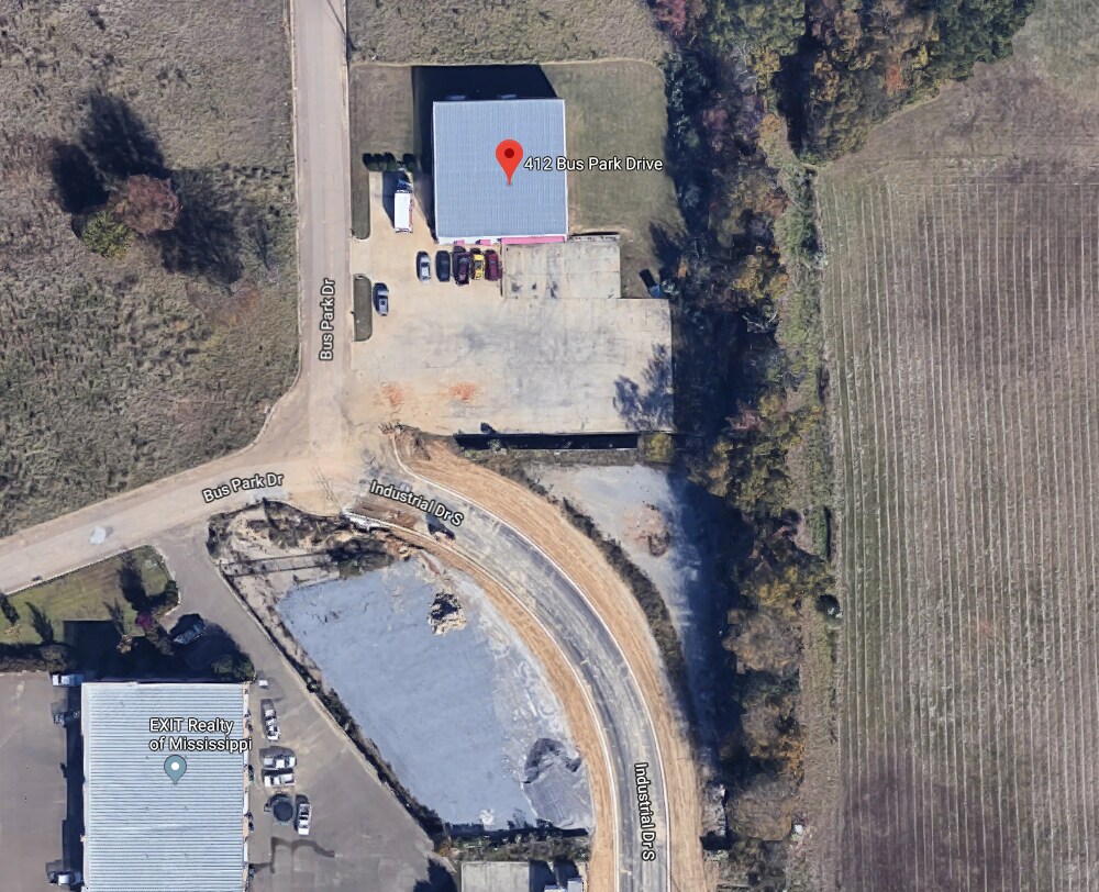 412 Business Park Dr, Madison, MS for lease Primary Photo- Image 1 of 2