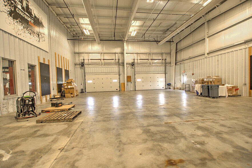 2122 N 27th St, Decatur, IL à vendre - Photo du bâtiment - Image 2 de 15